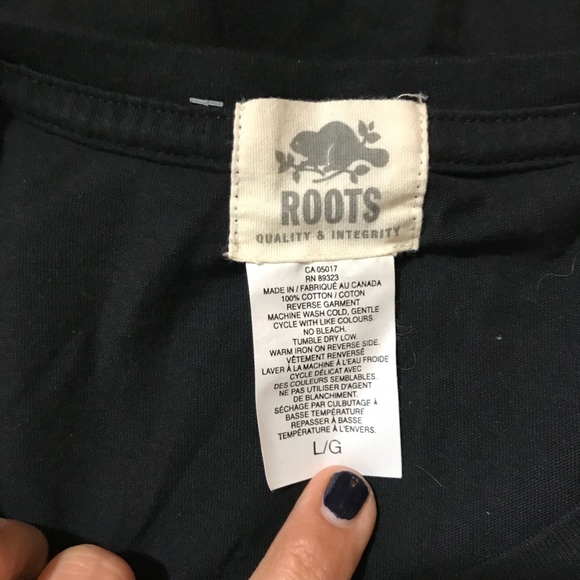 D6 Roots Black Whistler Blackcomb graphic tee L - Picture 7 of 7